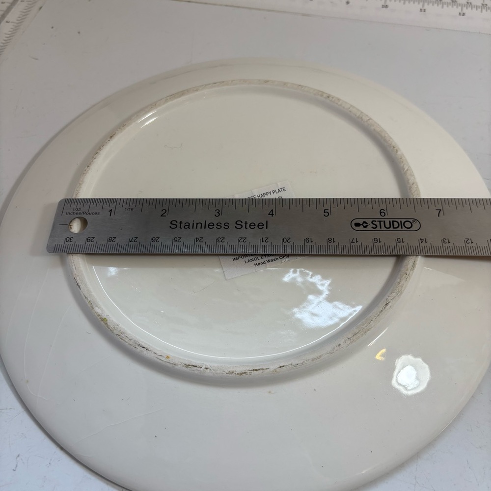 🛍️3/$30 BNWT Set of two “Bee Happy” white ceramic dinner‎ plates - Picture 8 of 9